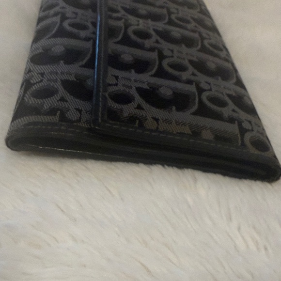 Christian Dior Monogram Wallet - Picture 3 of 8